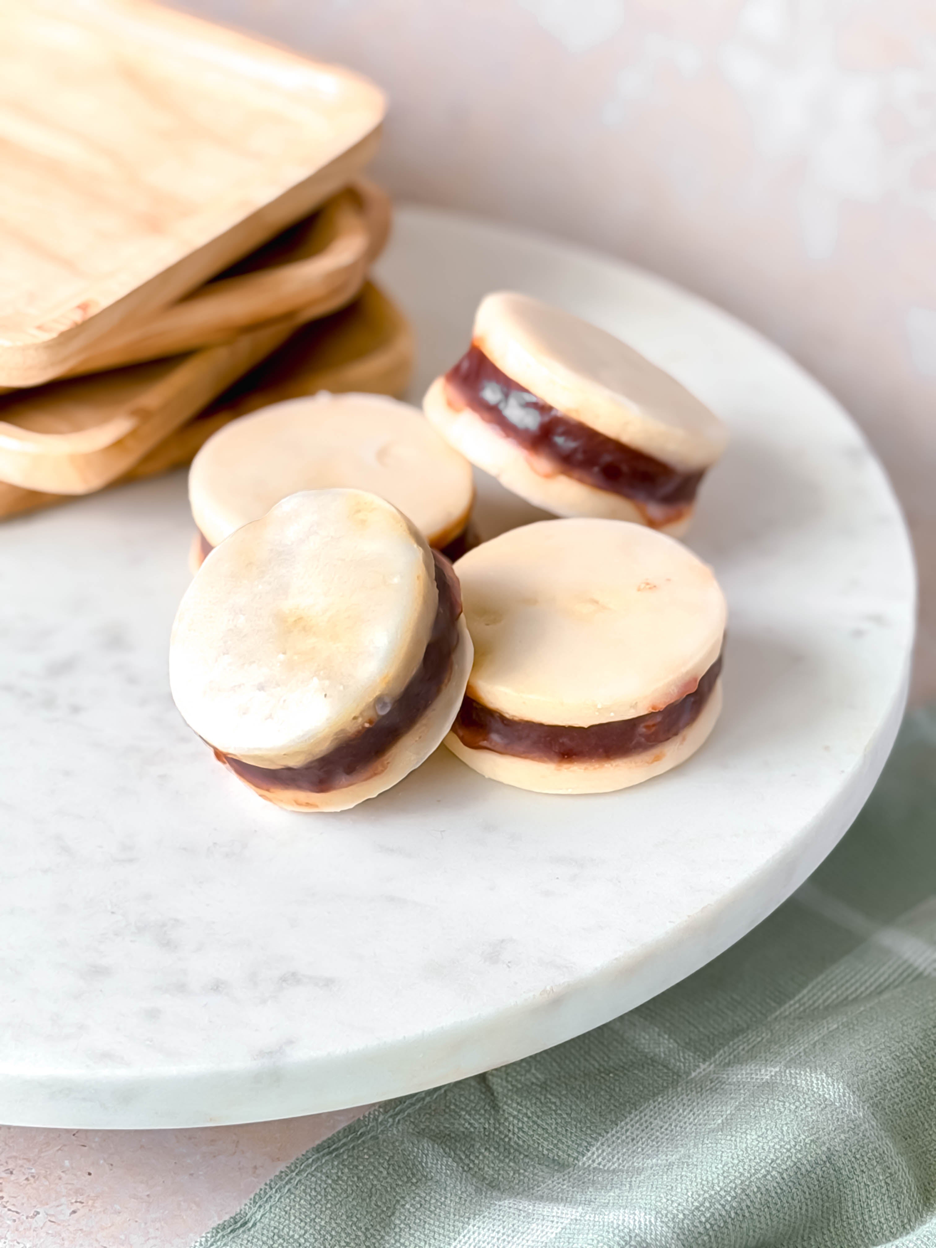 Guava Alfajores